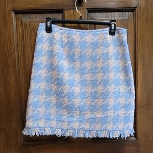 Fate Sz M Skirt Blue and Cream W 30 L 19
